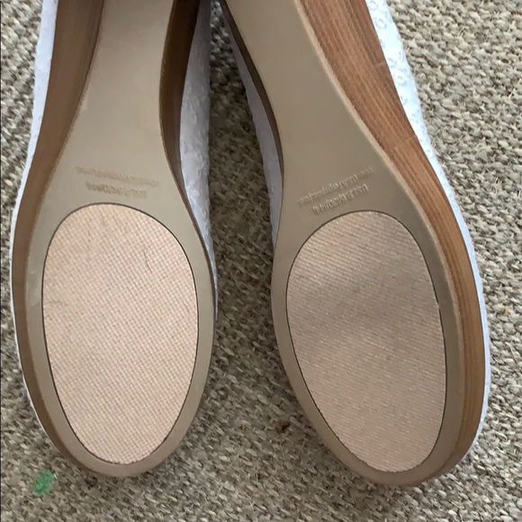 BNIB Rampage “Emanuel” White Eyelet Platform Wedge - Picture 6 of 7